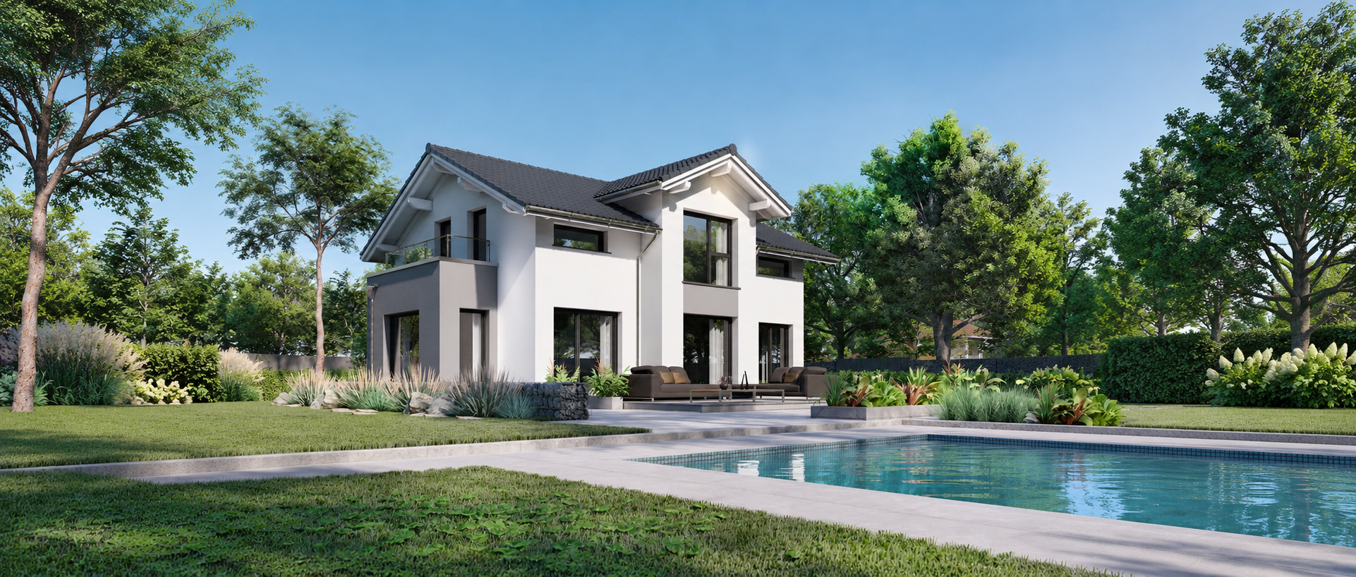 Danwood Fertighaus mit Satteldach, bodentiefen Fenstern und Pool im Garten